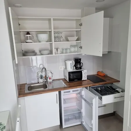 Zanca Center Free Luggage Storage Apartament