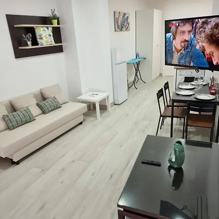 Zanca Center Free Luggage Storage Apartment